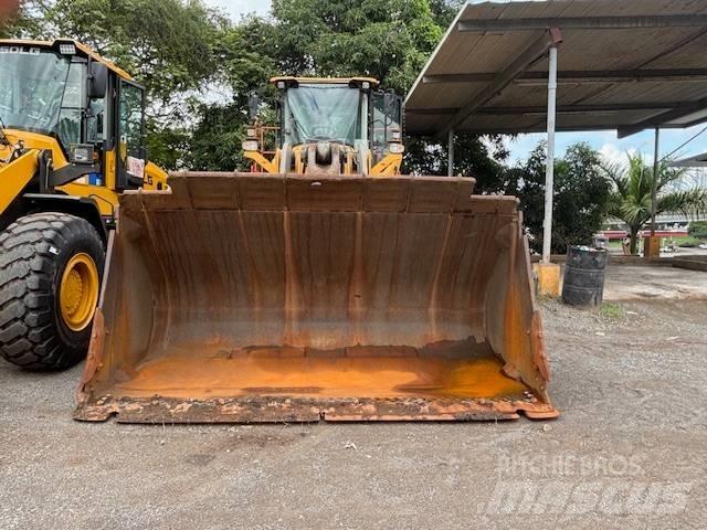Volvo L 260 H Kolesni nakladalci