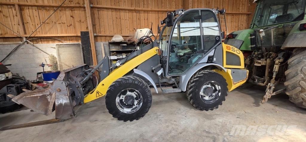 Wacker Neuson 850 Kolesni nakladalci