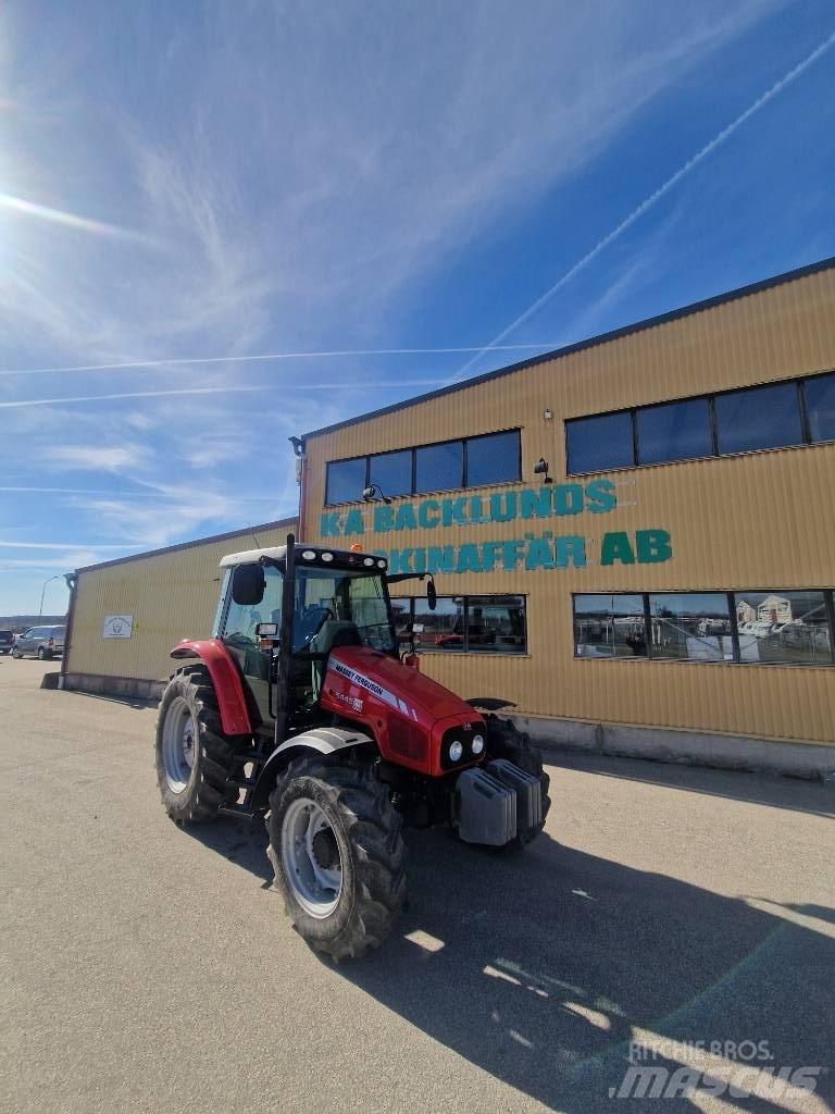 Massey Ferguson 5445 Traktorji