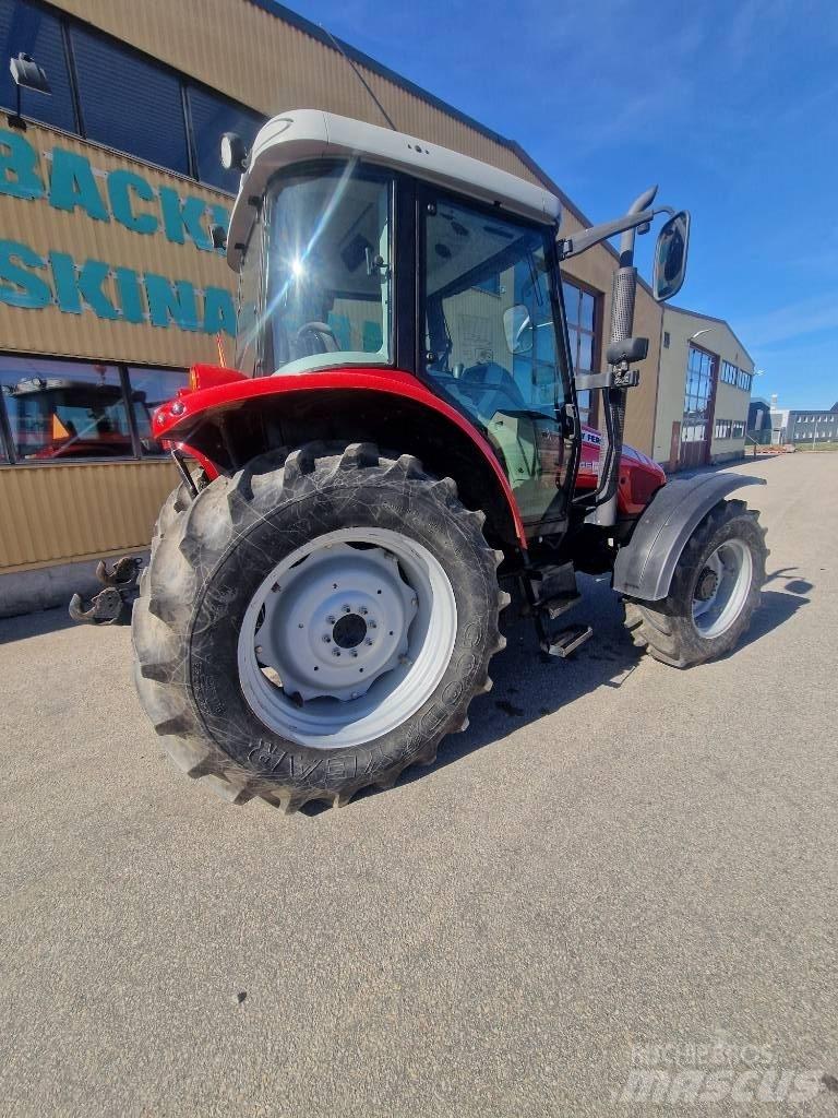 Massey Ferguson 5445 Traktorji