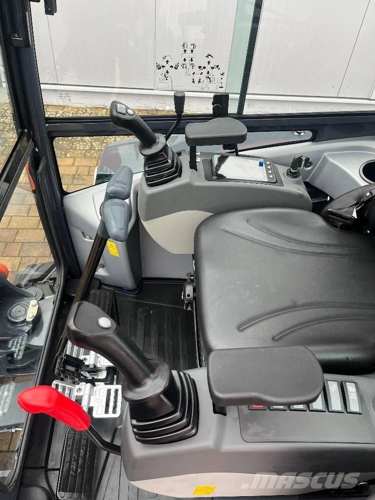 Atlas AC 25 UF Mini bagri <7t