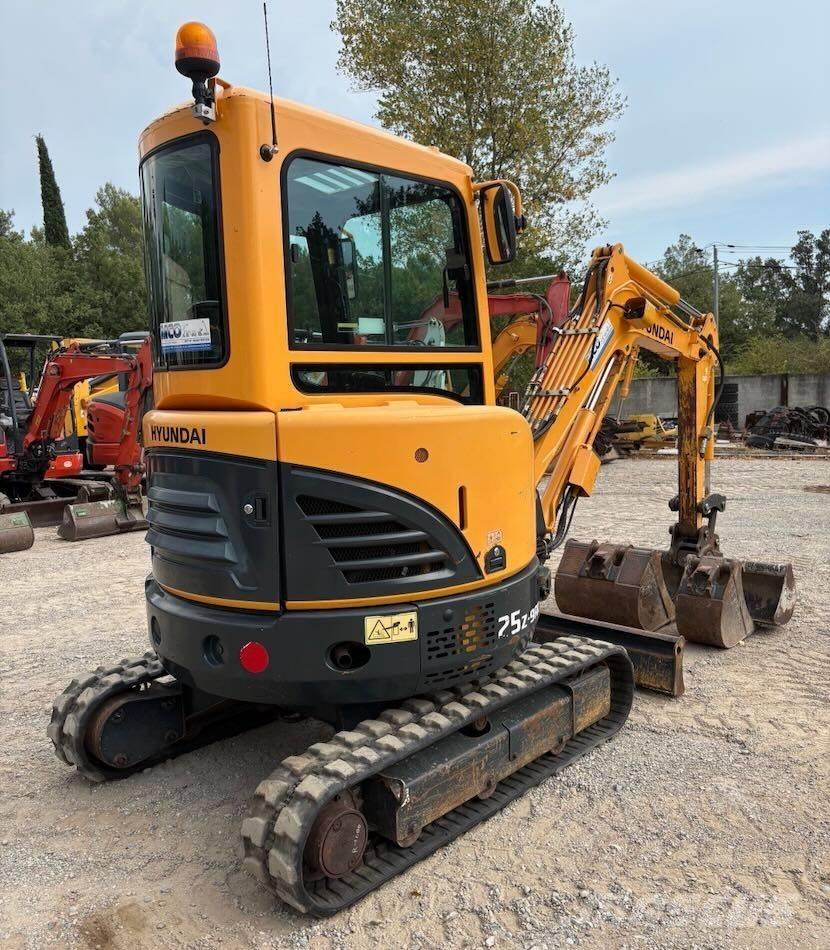 Hyundai R25Z-9 AK Mini bagri <7t