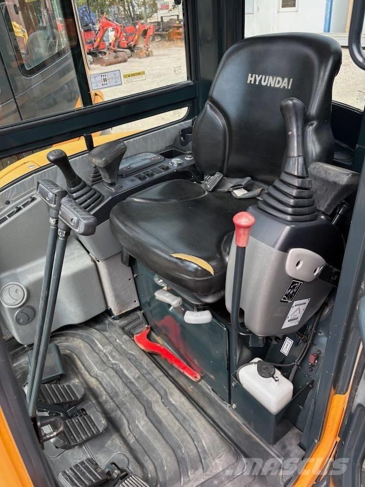 Hyundai R25Z-9 AK Mini bagri <7t