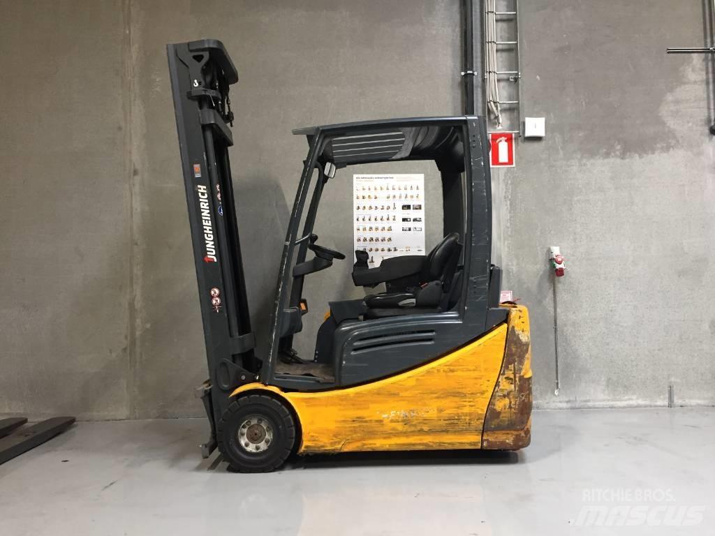 Jungheinrich EFG 216 Električni viličarji