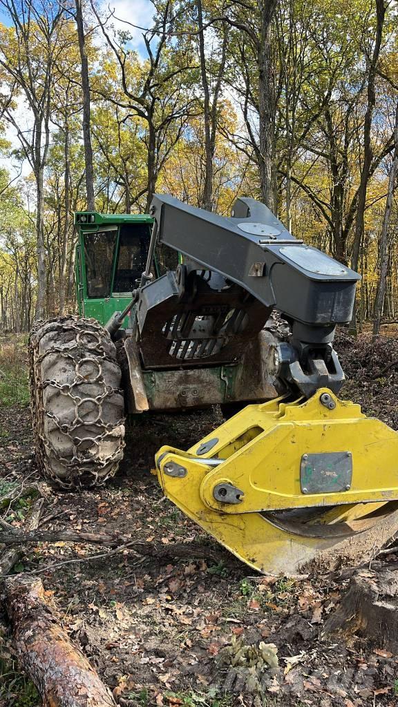 John Deere 648L-II Skiderji
