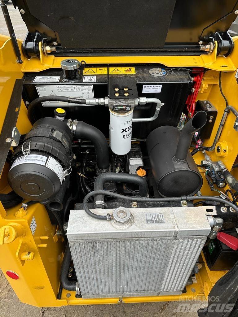 Gehl RT105 Skid steer mini nakladalci