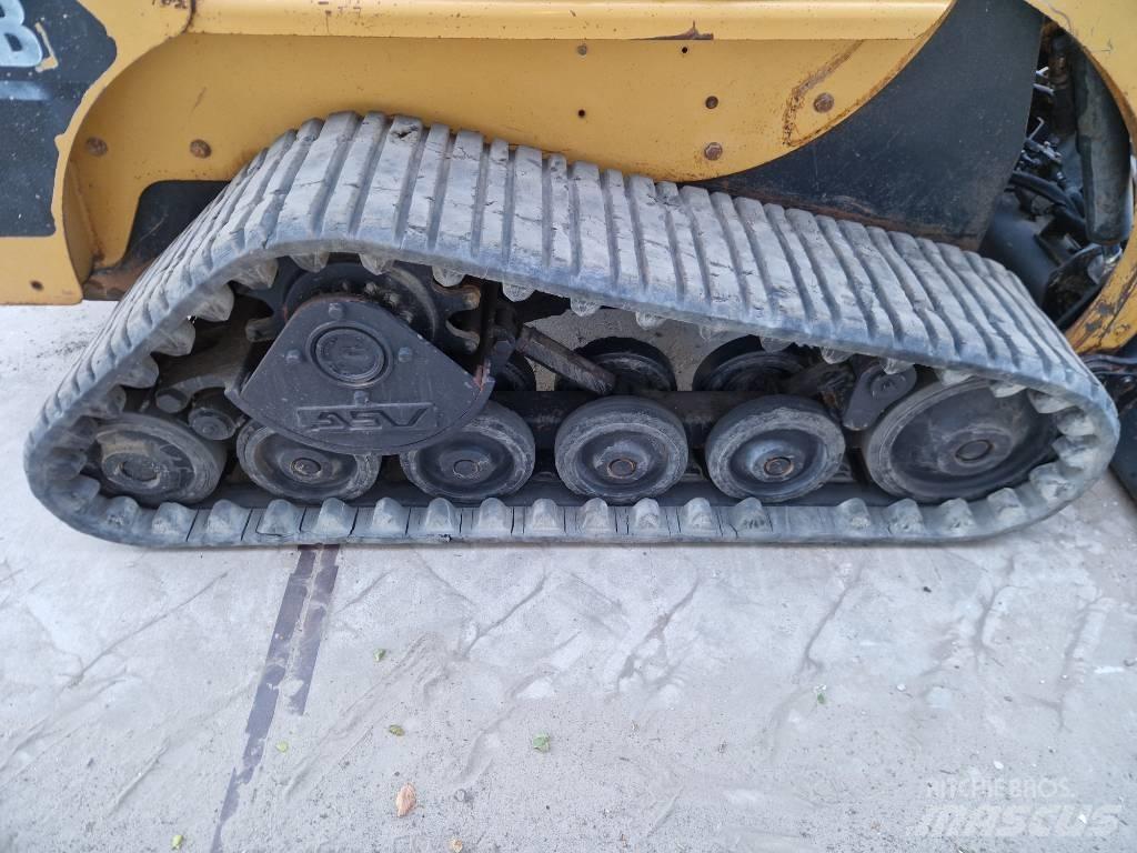 CAT 247 B Skid steer mini nakladalci