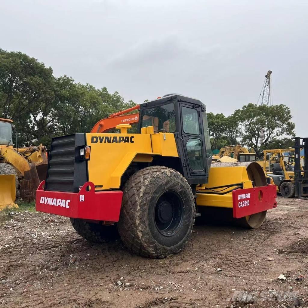 Dynapac CA 251 Enojni valjarji