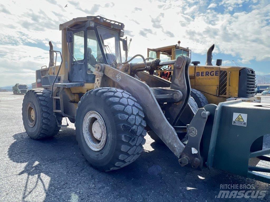 Komatsu WA 470-1 Kolesni nakladalci