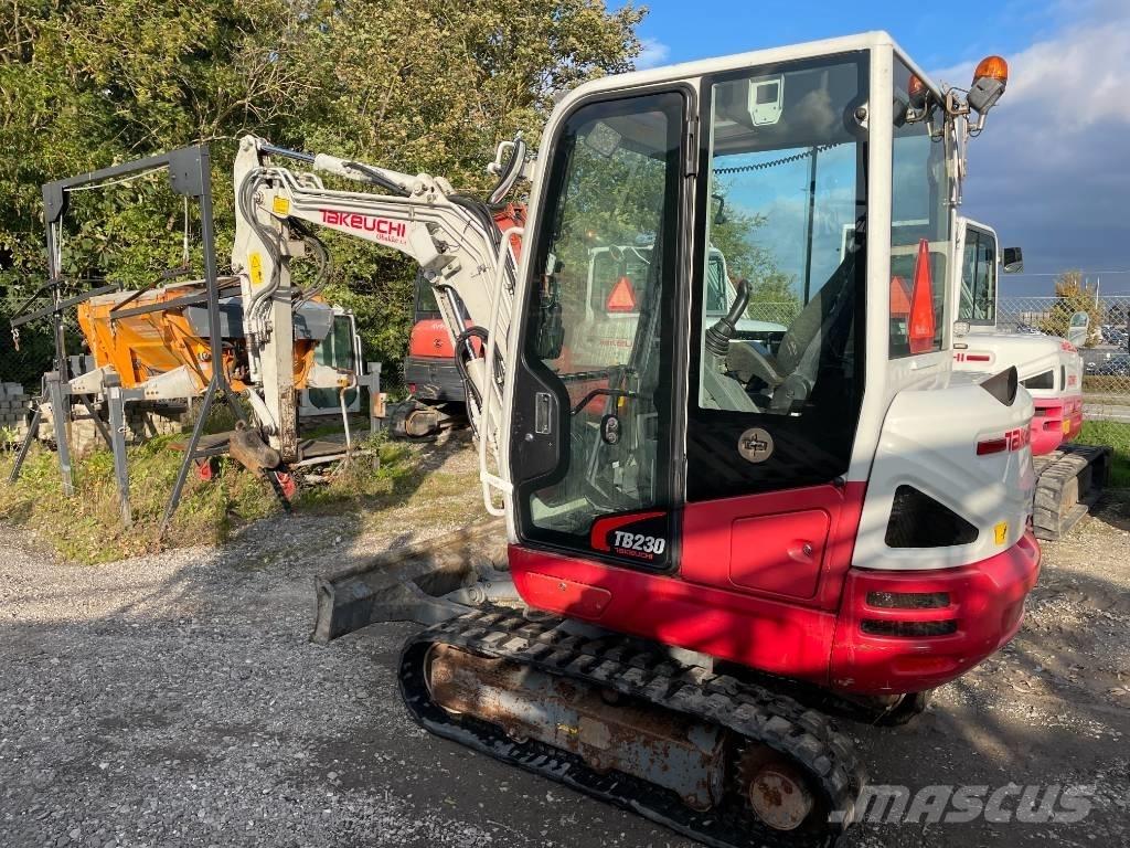 Takeuchi TB 230 Mini bagri <7t