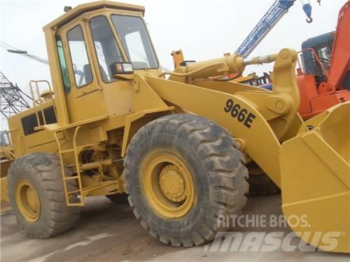 CAT 966 E Kolesni nakladalci