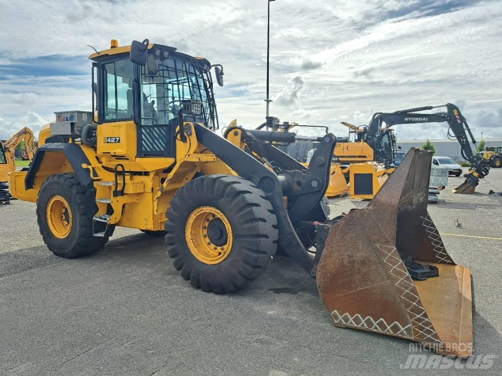 JCB 427 ZX Kolesni nakladalci