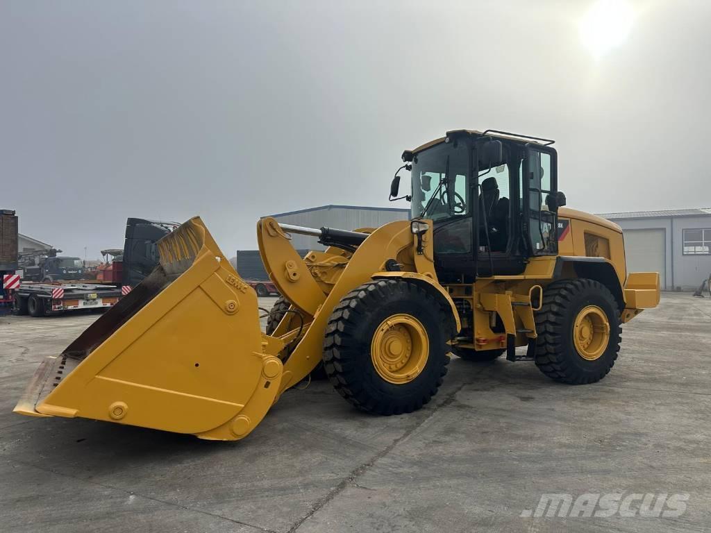 CAT 938 K Kolesni nakladalci
