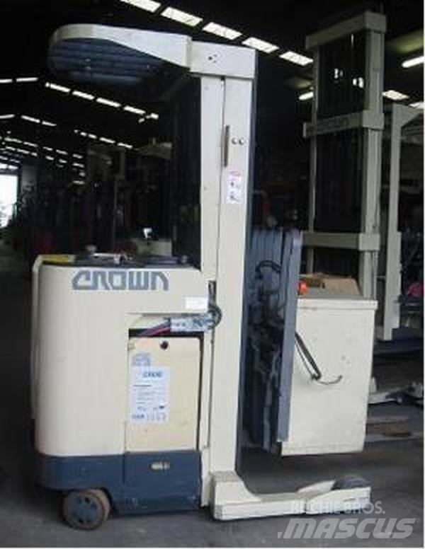 Crown 35RRTT210 Viličarji s pomičnim teleskopom