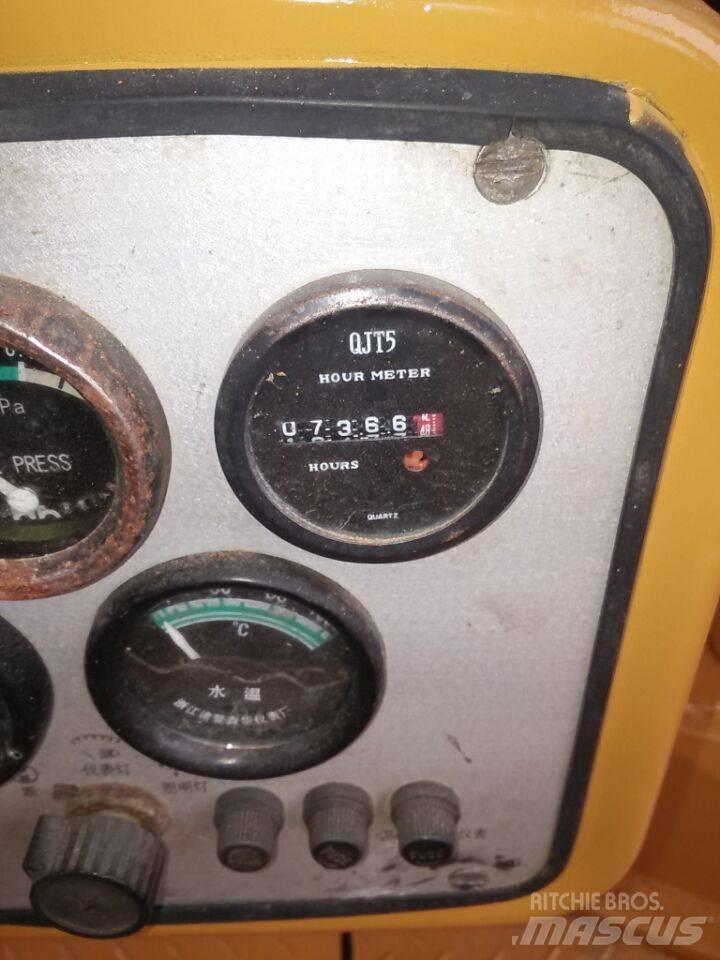CAT D 7 G Buldožerji goseničarji
