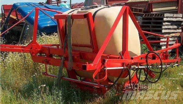 Hardi 1000 Vlečne škropilnice