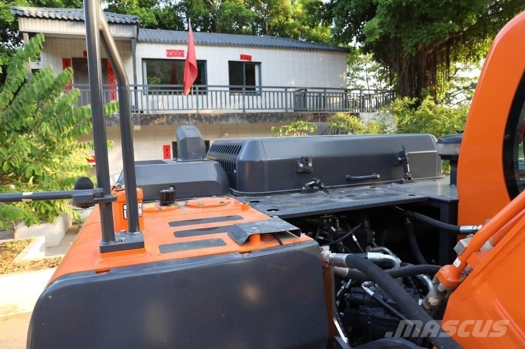 Develon DX205 Bagri goseničarji