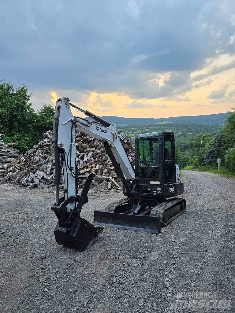 Bobcat E42 Mini bagri <7t