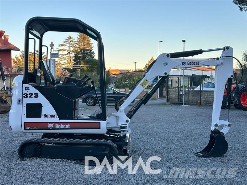 Bobcat 323 Mini bagri <7t
