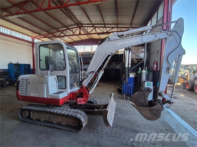 Takeuchi TB135 Mini bagri <7t