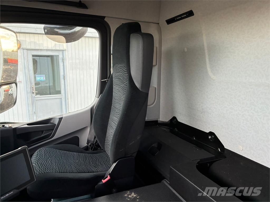 Mercedes-Benz 2533 Tovornjaki zabojniki