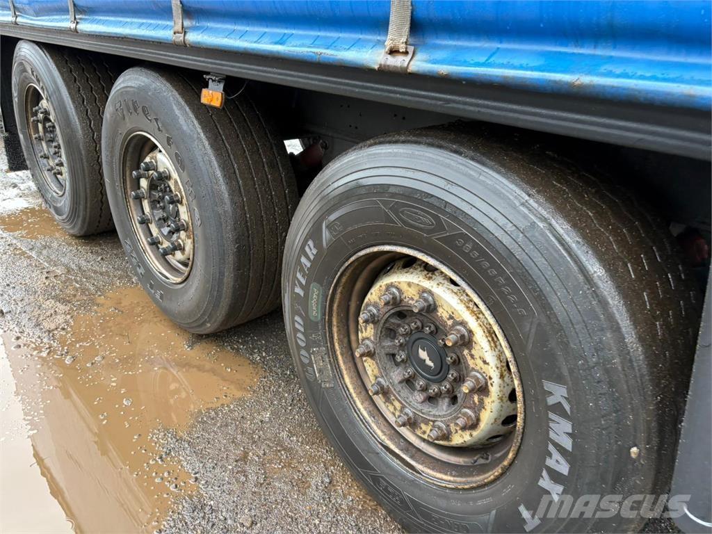 Schmitz 3aks Polprikolice s ponjavo