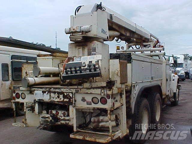 Altec D1000BR Mobilni vrtalni tovornjaki