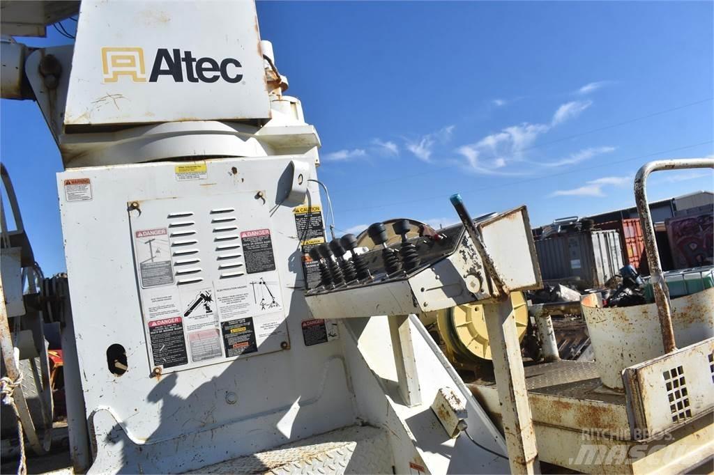 Altec D2045TR Mobilni vrtalni tovornjaki