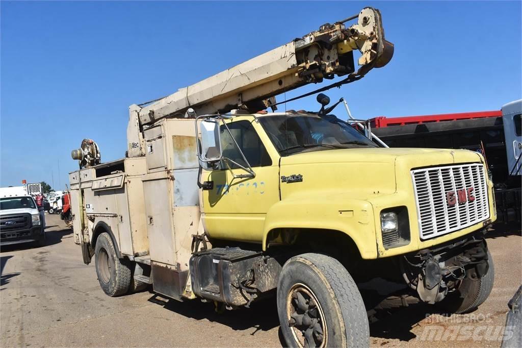 Altec D842ATR Mobilni vrtalni tovornjaki