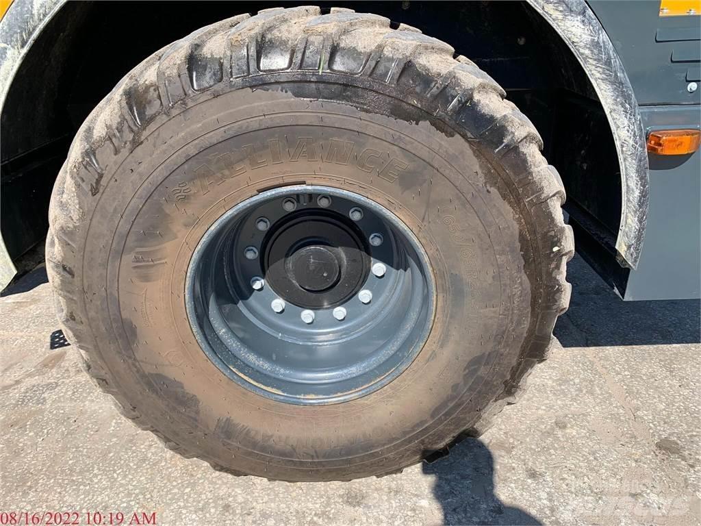 Bergmann C815S Tovornjaki za vodo