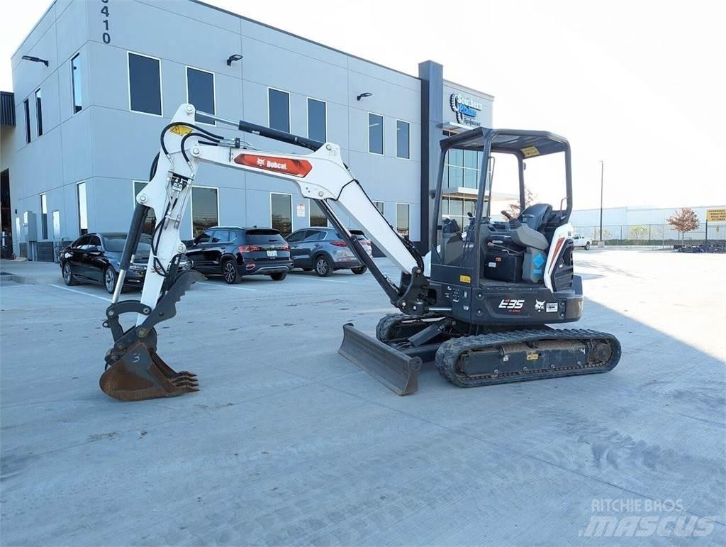 Bobcat E35R2 Mini bagri <7t