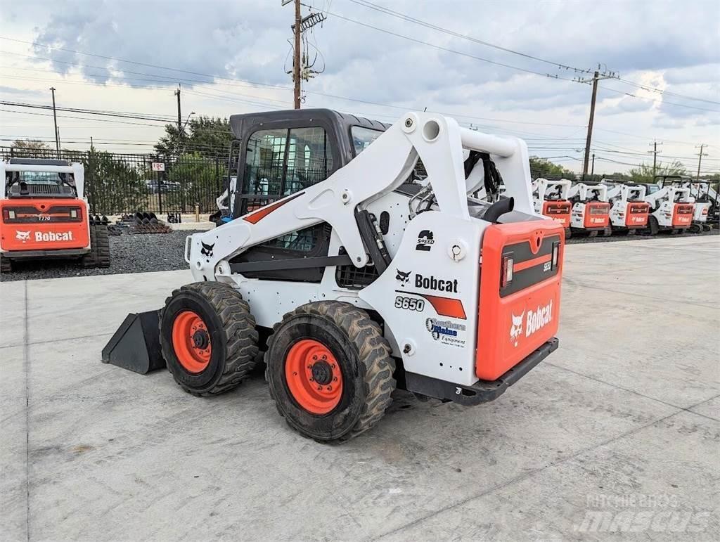 Bobcat S650 Skid steer mini nakladalci
