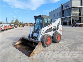 Bobcat S740 Skid steer mini nakladalci