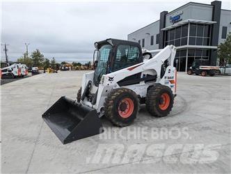 Bobcat S850 Skid steer mini nakladalci