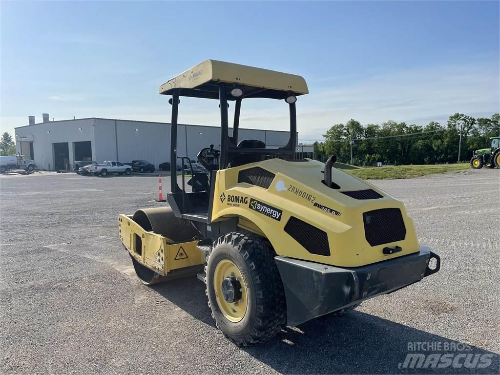 Bomag BW145D-5 Dvojni valjarji