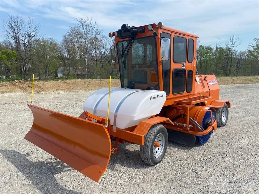Broce RJT350 Cestni pometači