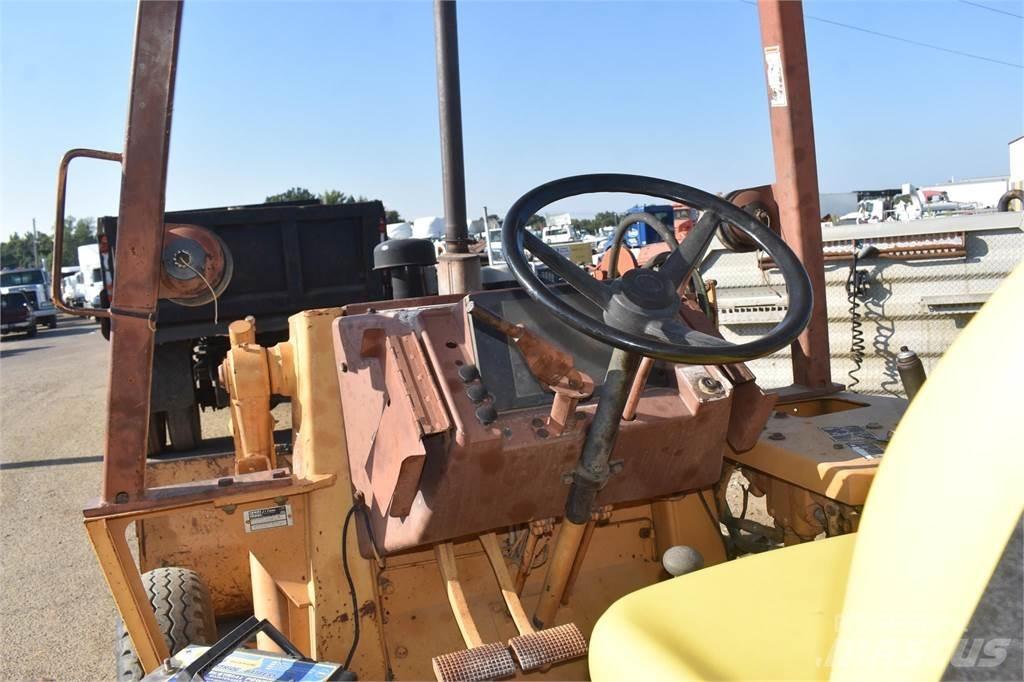 CASE 480FLL Kolesni nakladalci