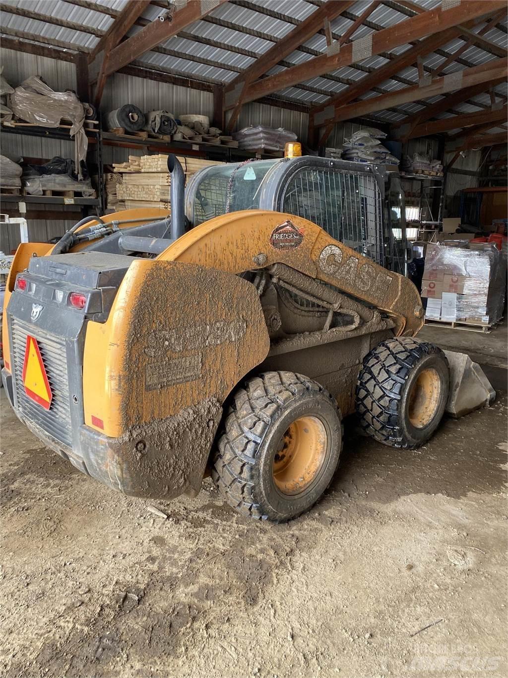 CASE SV280 Skid steer mini nakladalci
