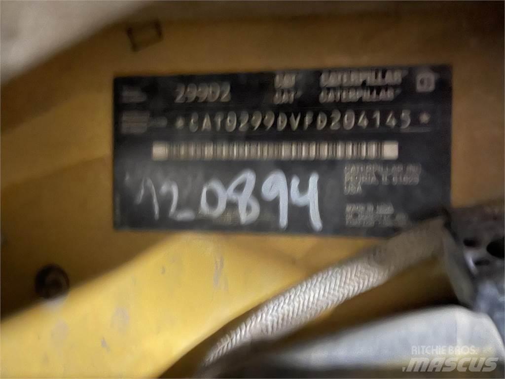 CAT 299D2 Skid steer mini nakladalci