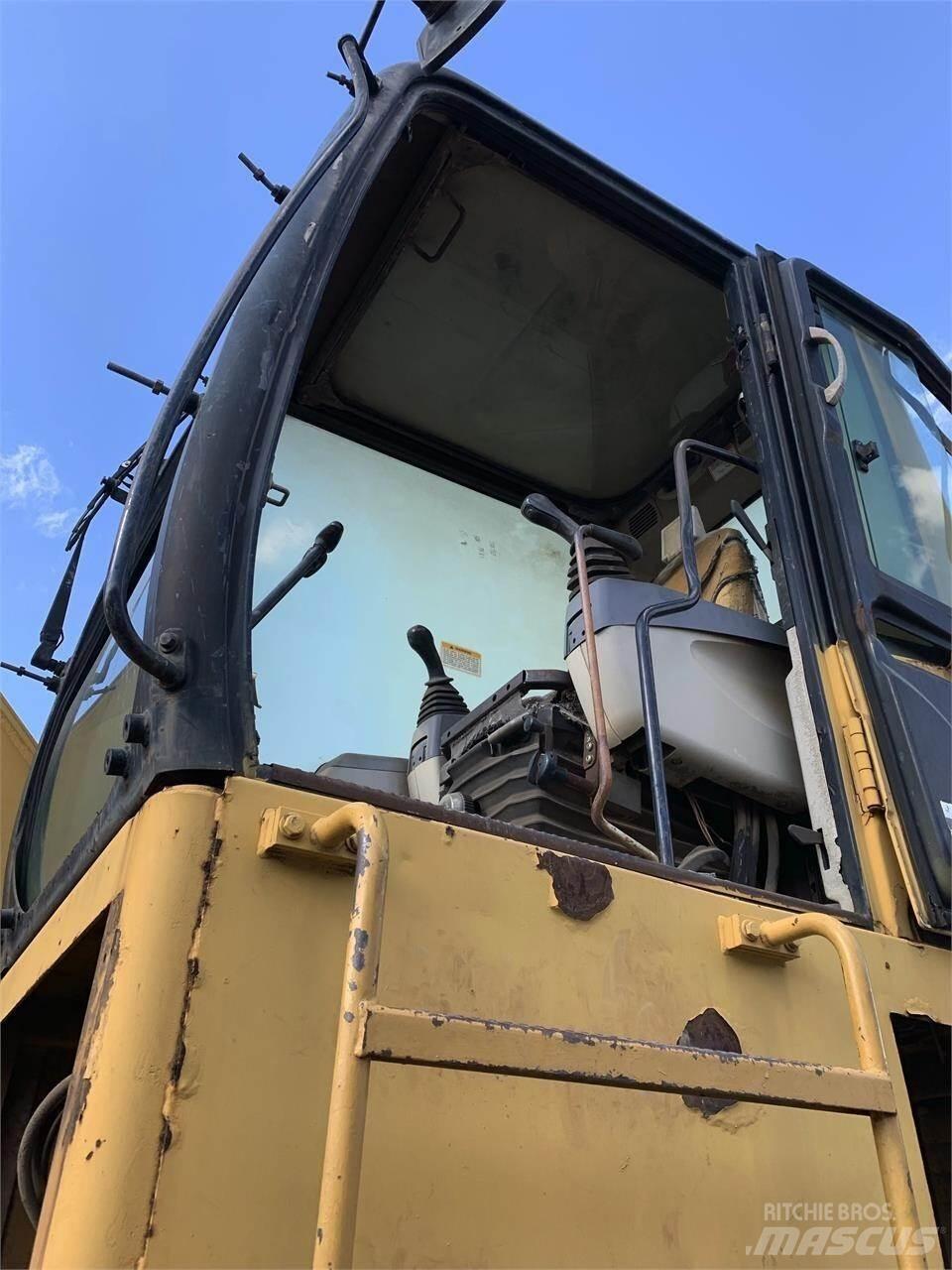 CAT 320C Bagri goseničarji