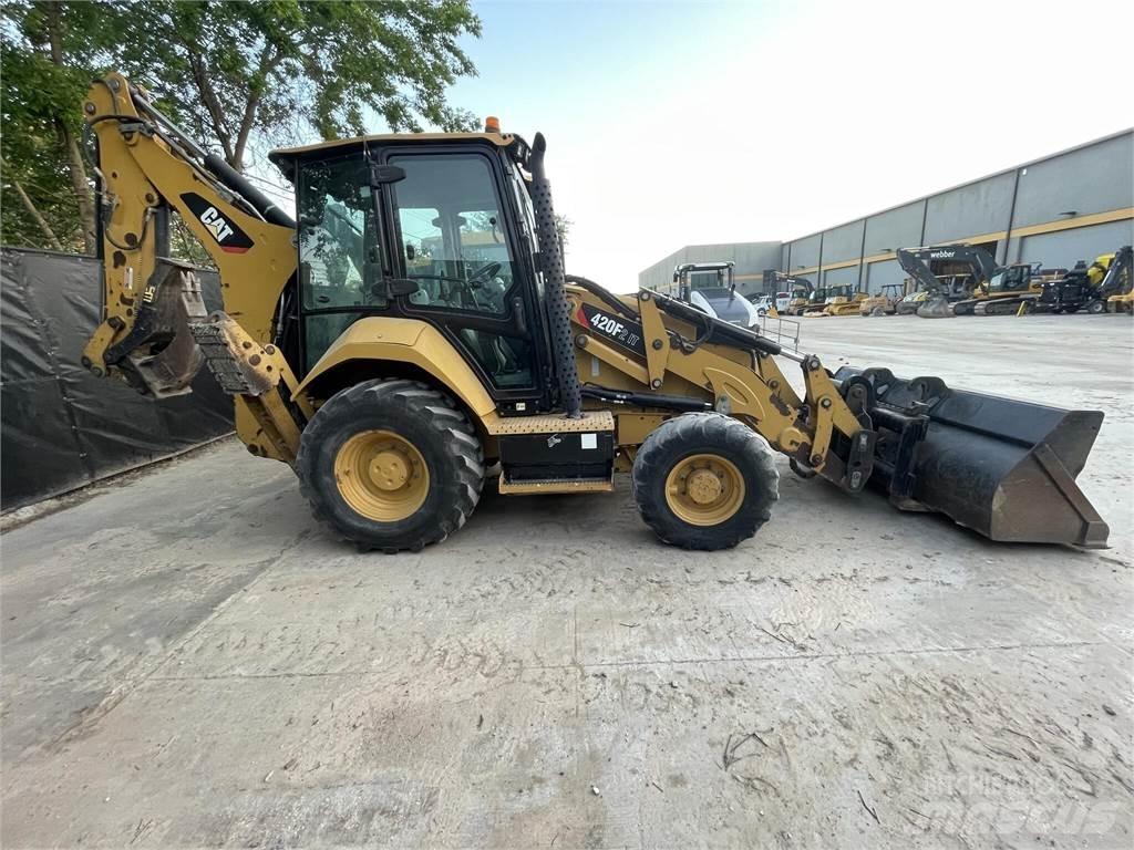 CAT 420F2 IT Rovokopači