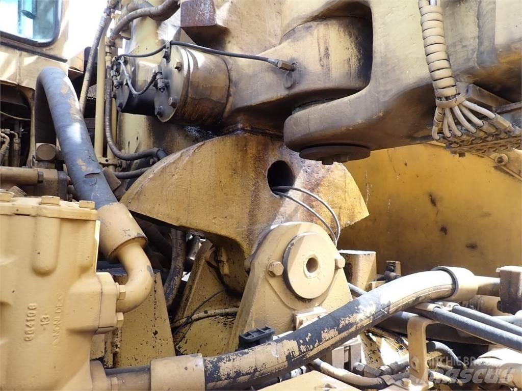 CAT 631E Strgalci