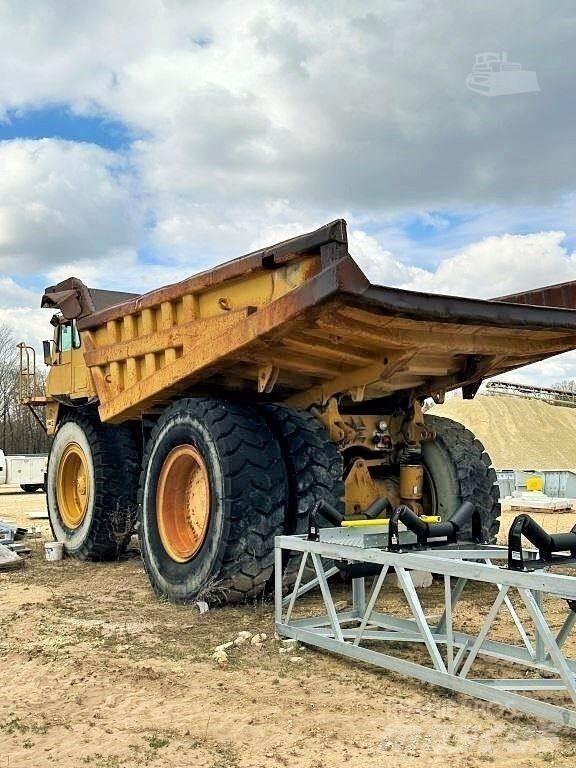 CAT 777B Zglobni demperji