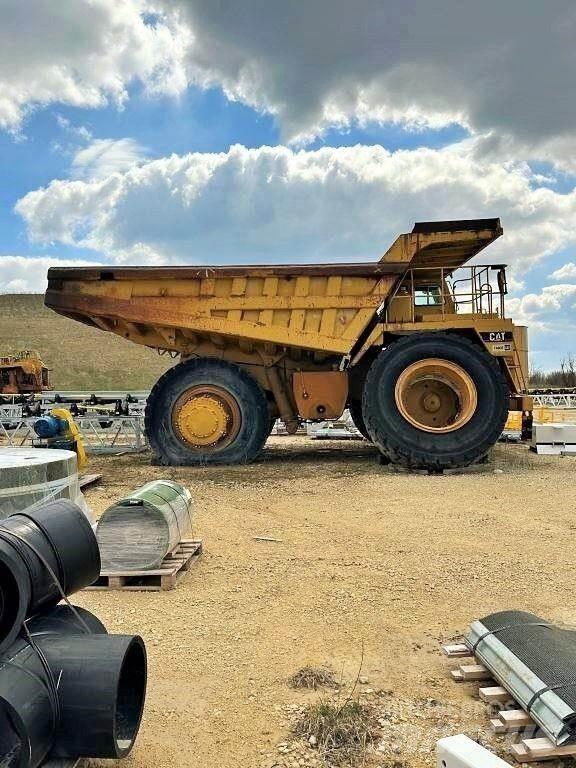 CAT 777B Zglobni demperji
