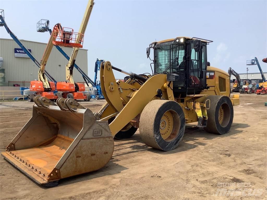 CAT 926M Kolesni nakladalci