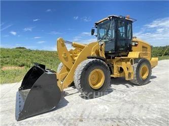 CAT 930M Kolesni nakladalci