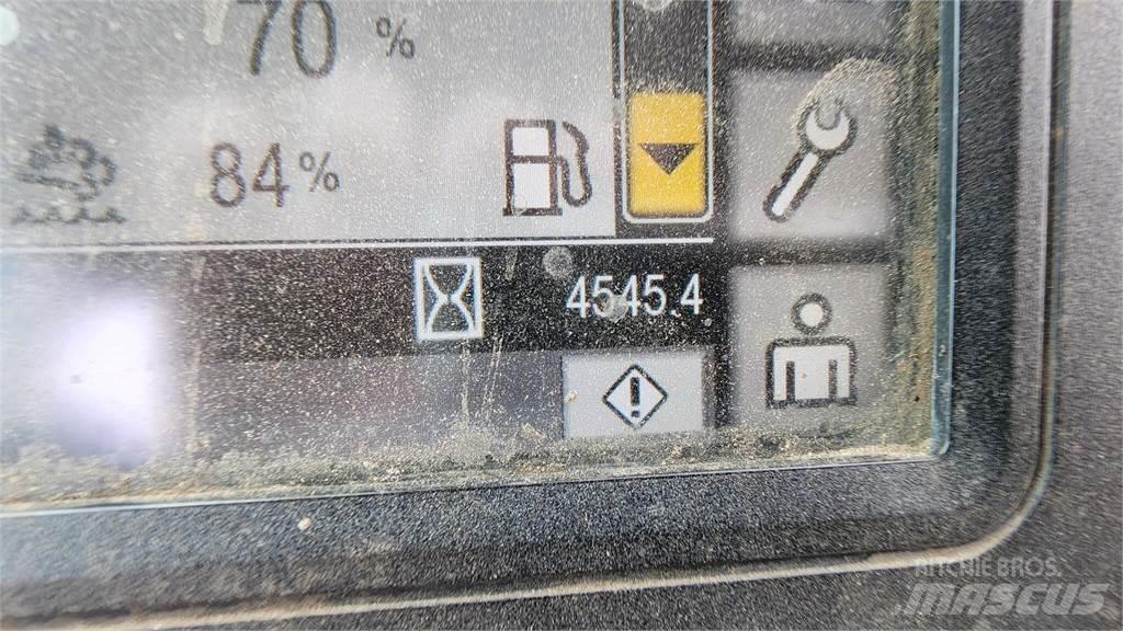 CAT 938M Kolesni nakladalci