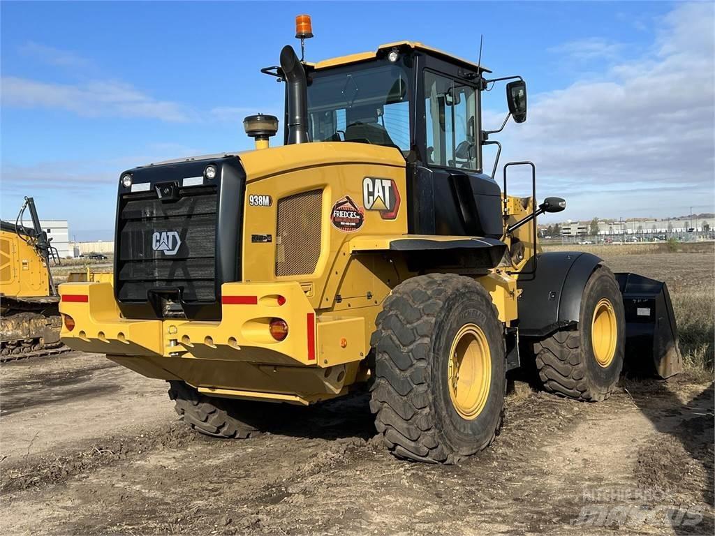CAT 938M Kolesni nakladalci