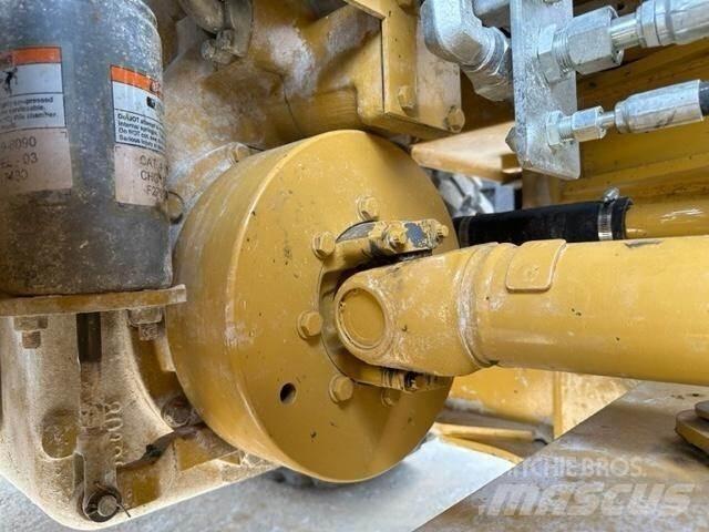 CAT 950GC Kolesni nakladalci