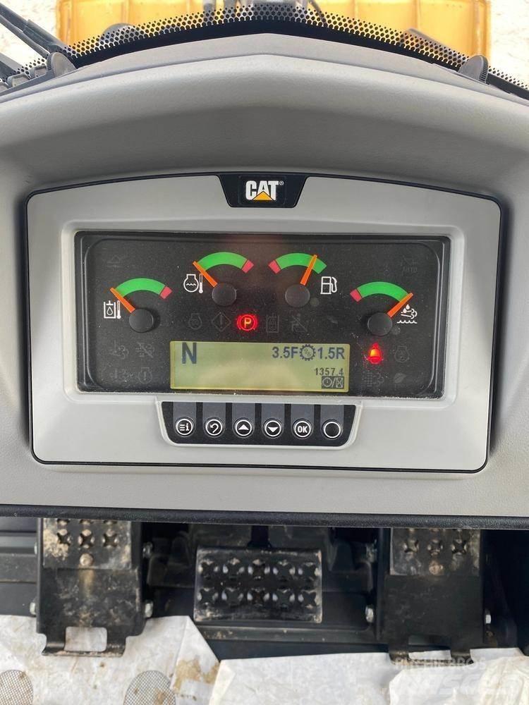 CAT 963K Nakladalci goseničarji